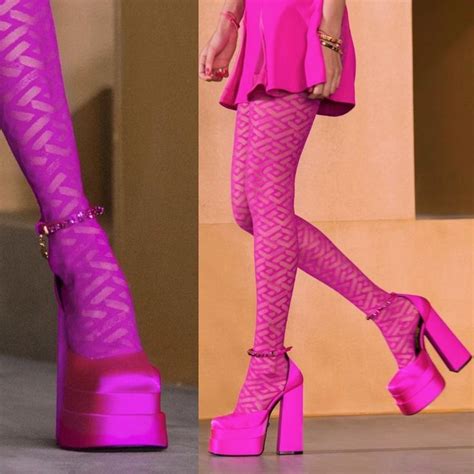 versace shoes at the aw21 collection